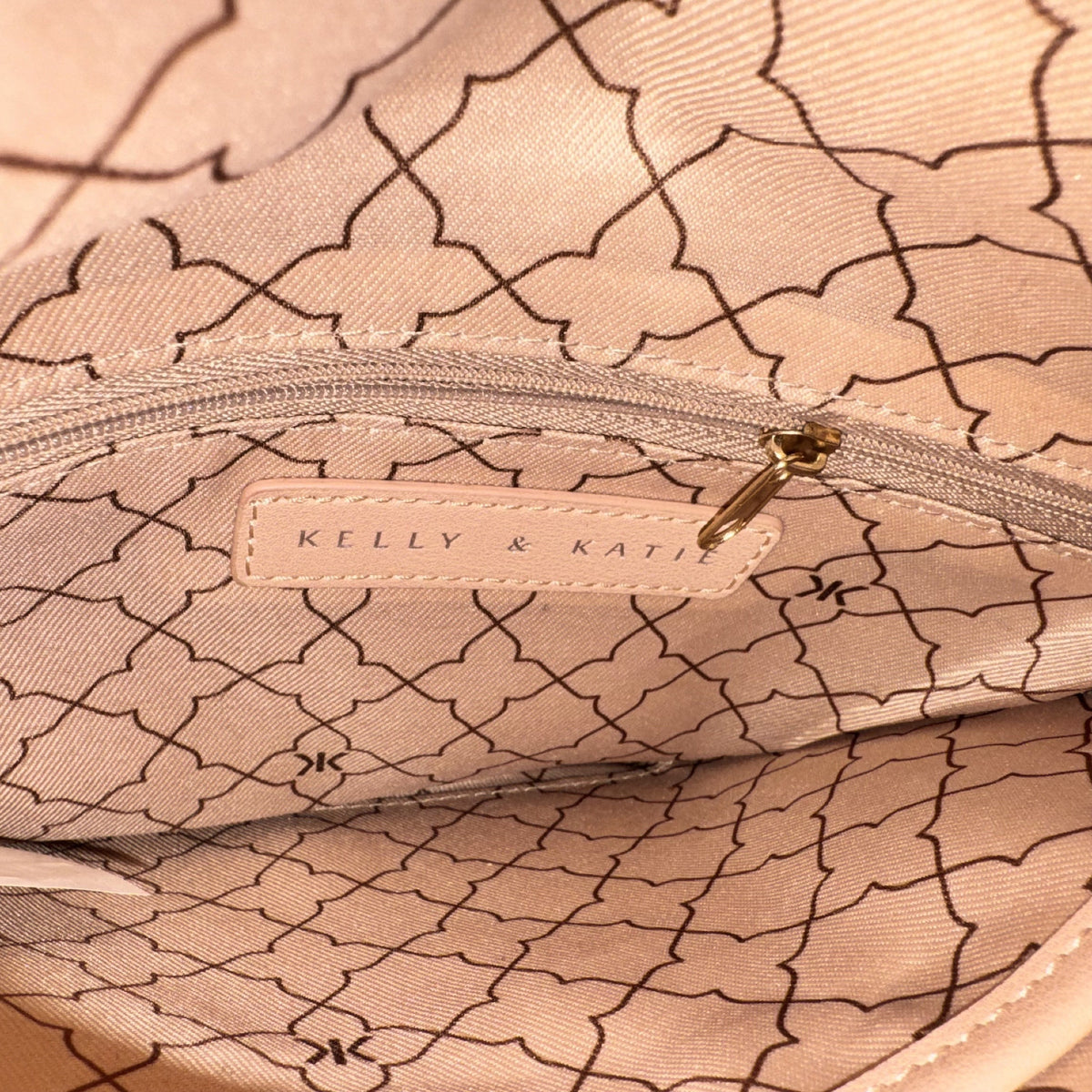 Natural Leather Clutch with Magnetic Clasp and Metallic Chain
