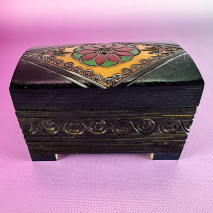 Green Polish Carved and Painted Folkart Trinket Box