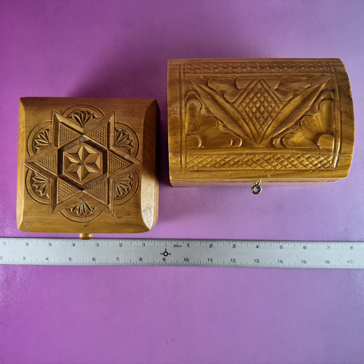 Hand-carved, Blond Wooden Pair of Trinket Boxes
