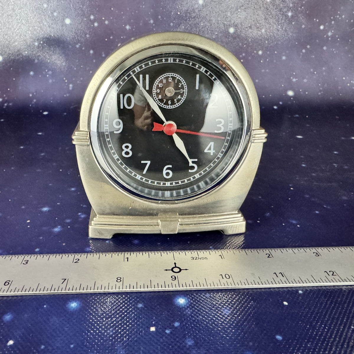 Desktop Vintage-Style Silver-tone Clock