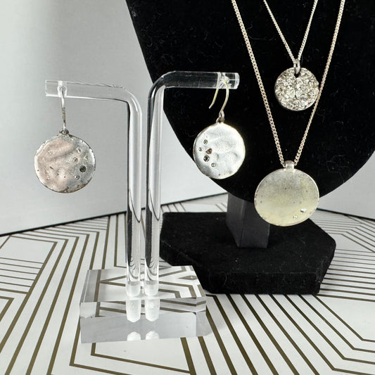 Kenneth Cole 2 Layer Textured Hammered Pendant Necklace with Matching Earrings Silver Tone