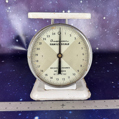 White Antique American Family Household Kitchen Scale
