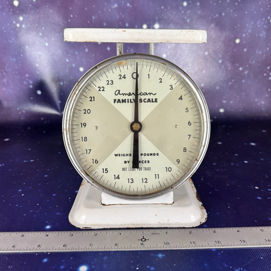 White Antique American Family Household Kitchen Scale