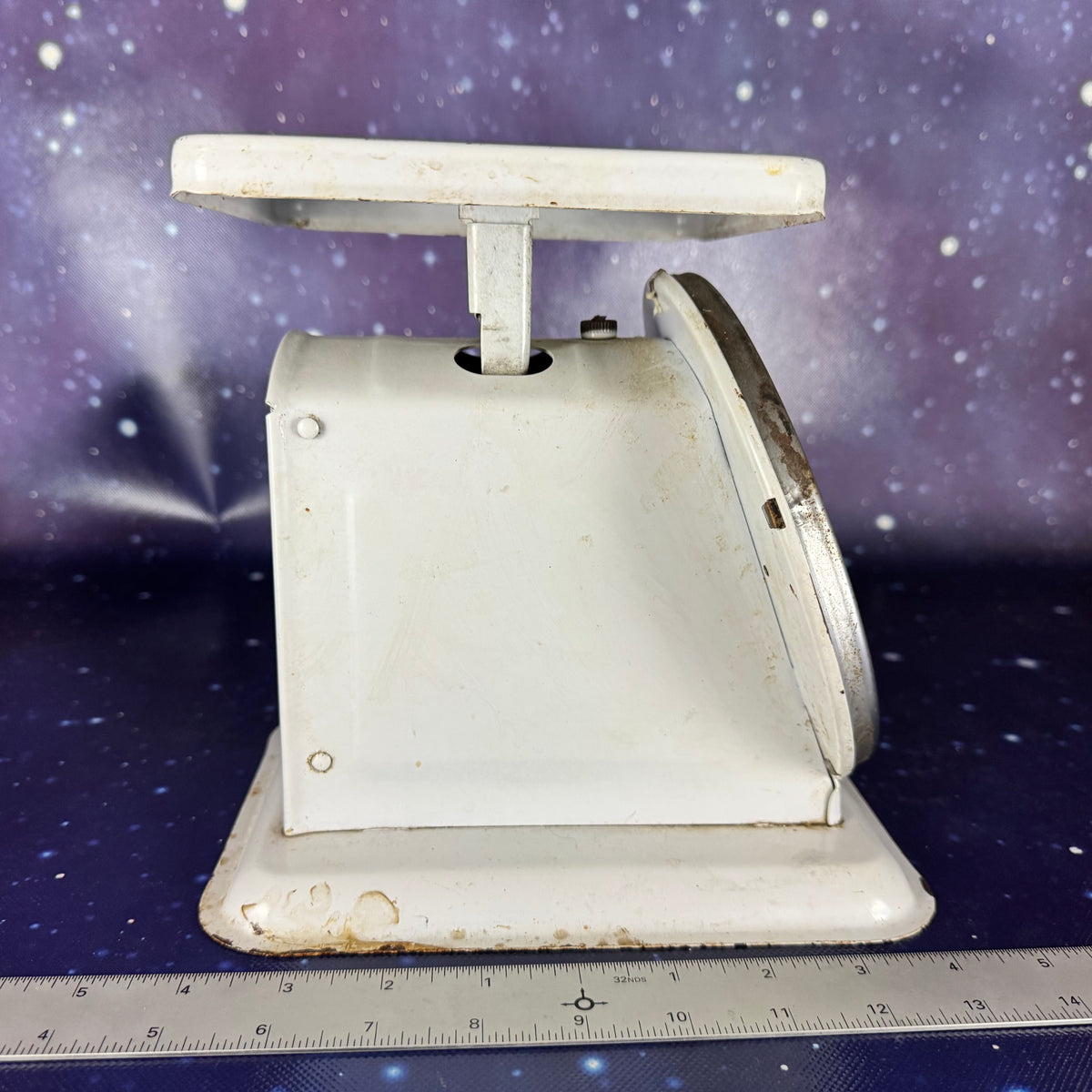White Antique American Family Household Kitchen Scale