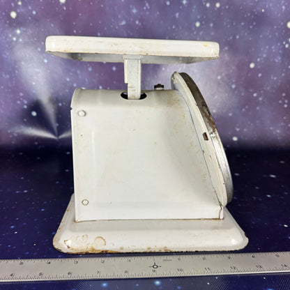 White Antique American Family Household Kitchen Scale
