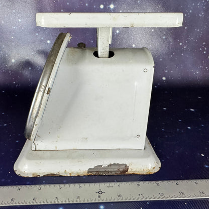 White Antique American Family Household Kitchen Scale
