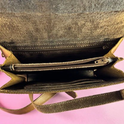 Vintage Brown Leather Crossbody Bag with Brass Clasp