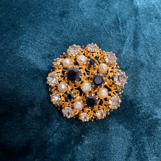 Blue and White Stones and Pearls in Circular Brooch